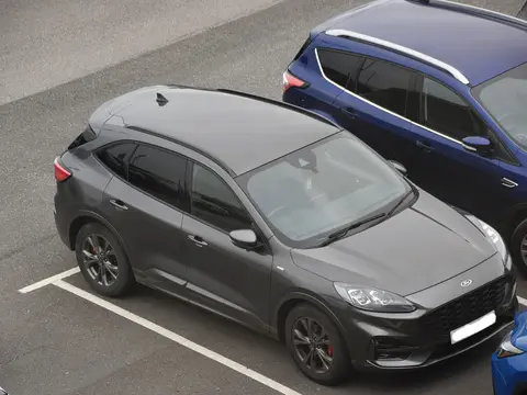 Ford Kuga: Ford Kuga 1.5 EcoBlue (2020) (53326074252).jpg